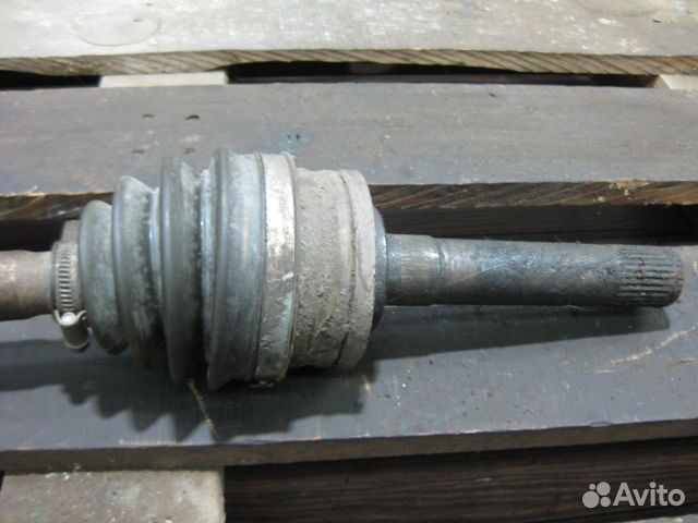 Полуось передняя правая Mitsubishi Pajero (1990-20