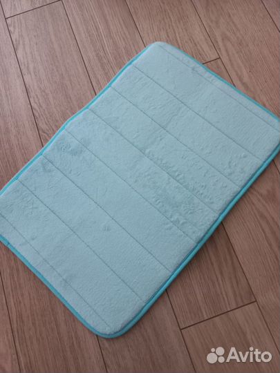 Коврик в ванную