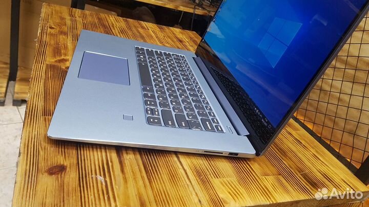 Ноутбук Lenovo Core i5-8250u MX130 2Gb металл