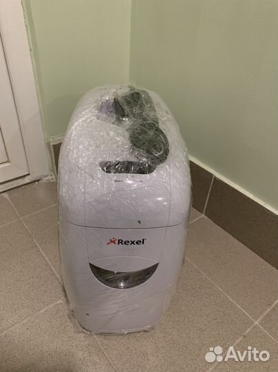 Шредер Rexel Prostyle 11 листов (не работает)