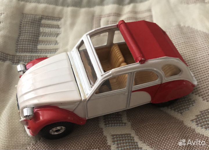 Citroen 2CV6 corgi made in Great Britain
