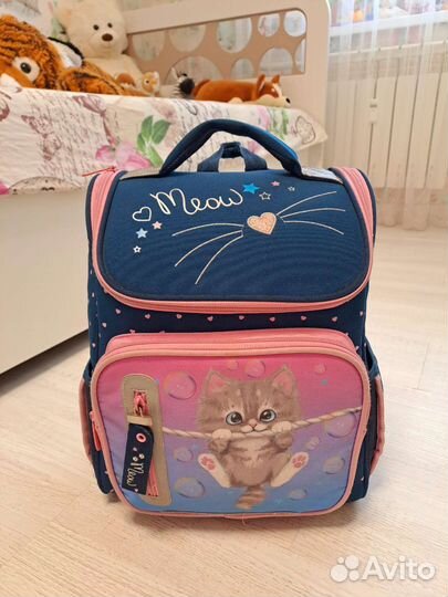 Портфель школьный