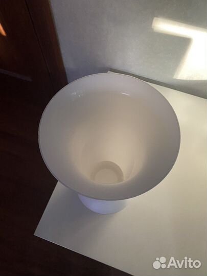 Ваза для цветов пластиковая