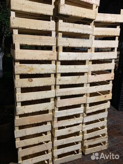 Ящики пластиковые и деревянные