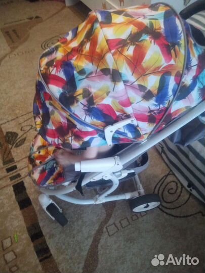 Прогулочная коляска