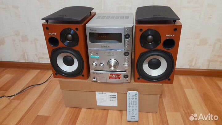 Музыкальный центр