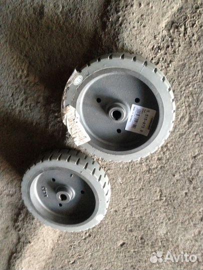 Колесо для поломоечных машин Karcher BR 700 и др