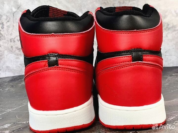 Кроссовки Nike Air Jordan 1 mid