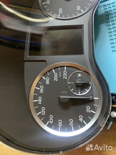 Панель приборов Мерседес W447 Vito