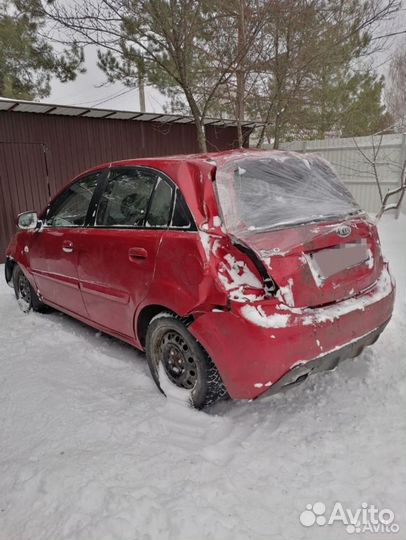 Разбирается на запчасти Kia Rio 1.4 G4ее МКПП M5CF