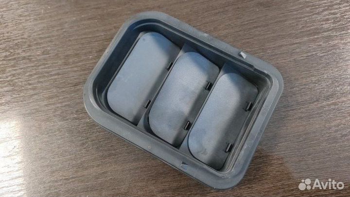 Решетка вентиляционная Skoda Octavia II рестайлинг