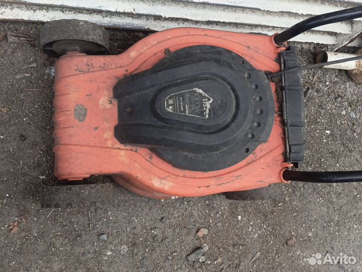 Электрогазонокосилка