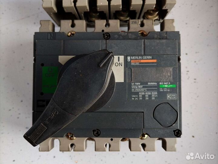 Рубильник, INS 250Interpact