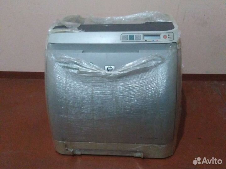 Цветной лазерный принтер HP 2605