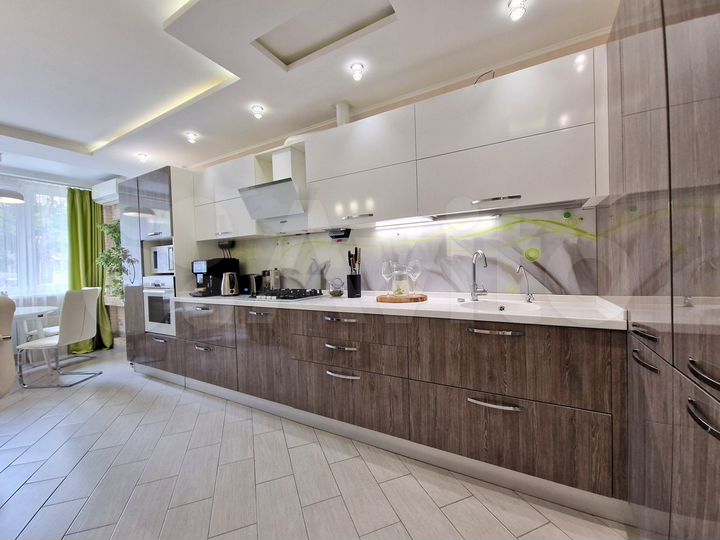 3-к. квартира, 124,1 м², 2/7 эт.