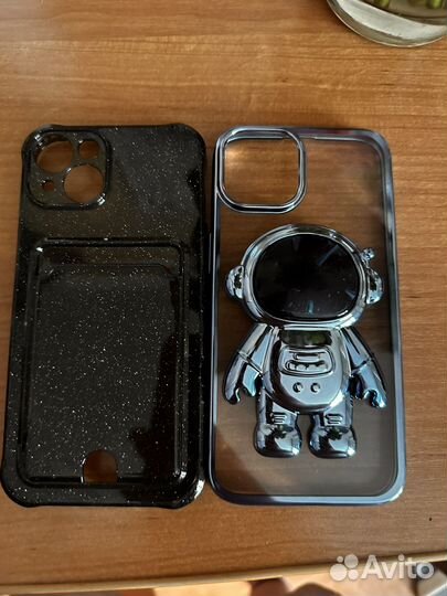 Чехол на iPhone 14