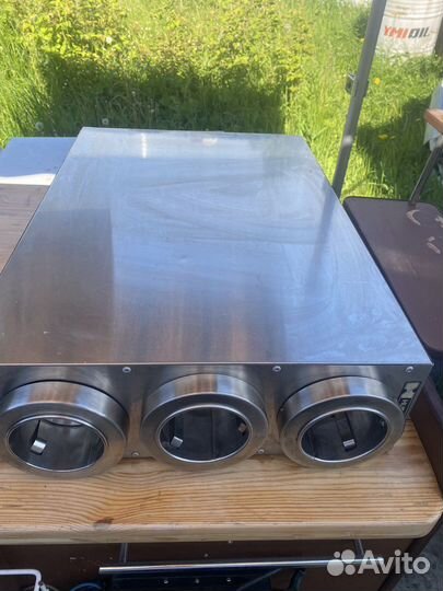 Диспенсер для стаканов