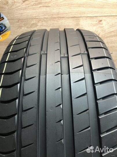 Triangle EffeXSport TH202 245/40 R20 и 275/35 R20 102Y