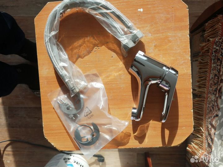 Смеситель для раковины