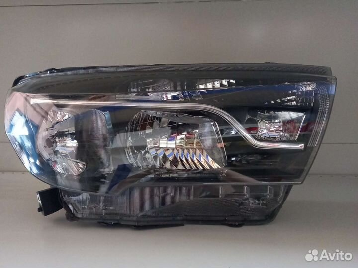 Фара Лада Веста правая (10290)