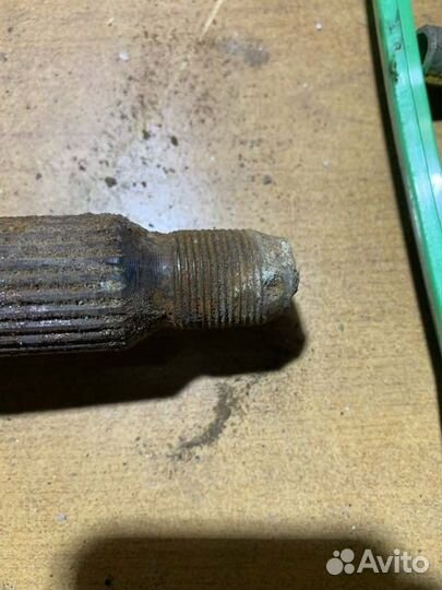 Привод передний правый Mitsubishi Lancer 10 1.8