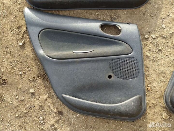 Комплект дверных карт peugeot 206