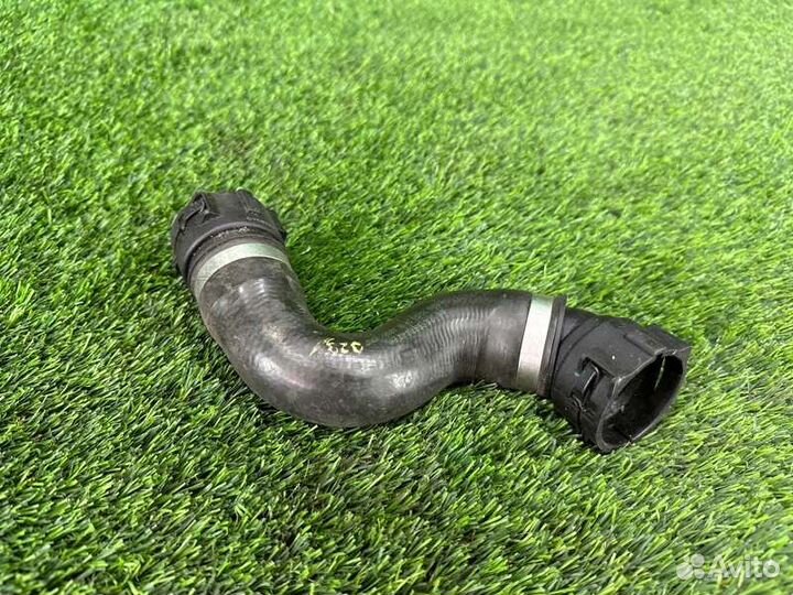 Патрубок системы охлаждения Bmw 5 E60 N52B30 2006