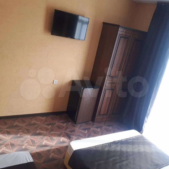 Комната 20 м² в 9-к., 1/3 эт.