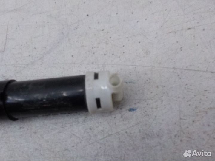 Форсунка омывателя фары Mazda 3 BL 2009