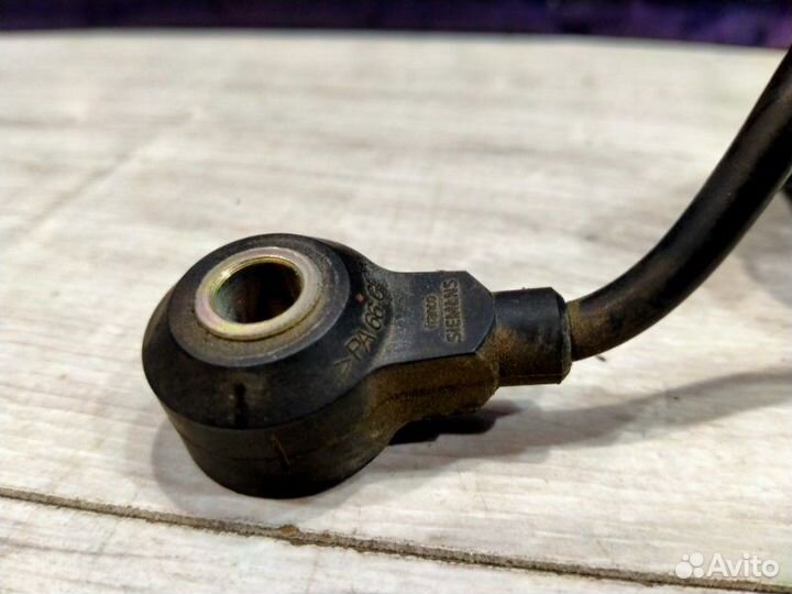 Датчик детонации Bmw 525I E39 M54 10/2002