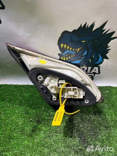 Фонарь крышки багажника правый Opel Astra J A16XER