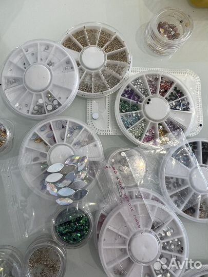 Стразы для ногтей