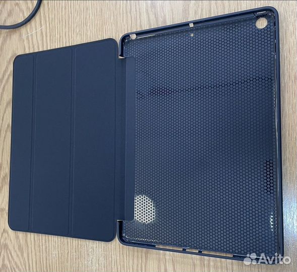 Чехол iPad 7/8/9 10,2’ (2019-2021) черный