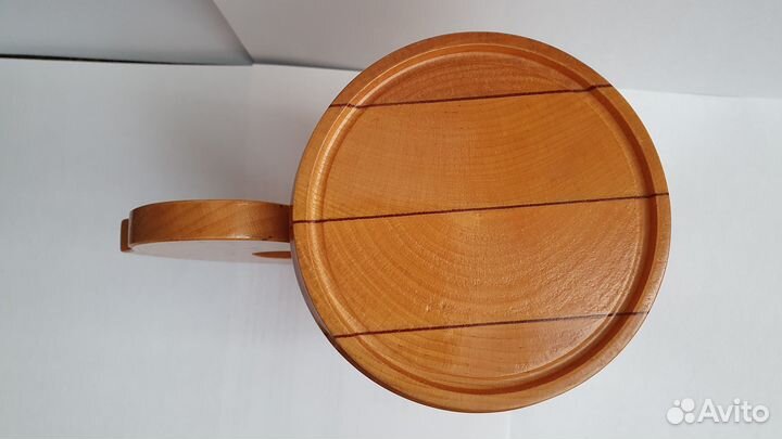 Кружка из дерева