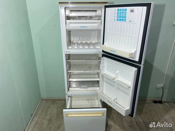 Холодильник Stinol