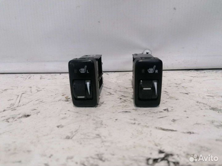 Кнопки обогрева сидений Toyota Prado 120