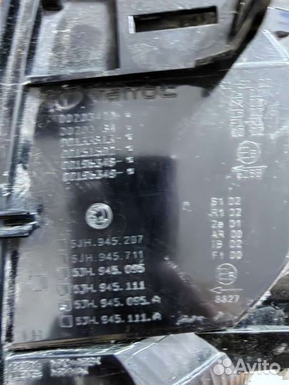 Фонарь задний левый Шкода Рапид