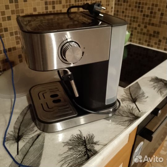 Кофеварка рожковая vitek пользовались два раза