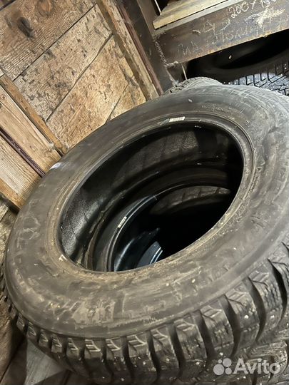 Michelin Latitude X-Ice North 2 215/65 R16