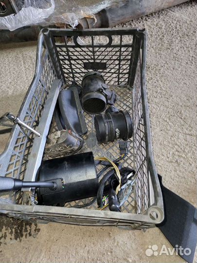 Ремень безопасности на Мерседес 140