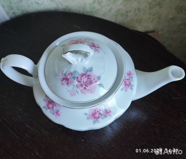 Чайник заварочный фарфоровый