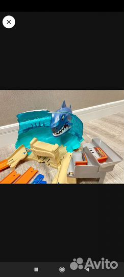 Трасса хот вилс акула