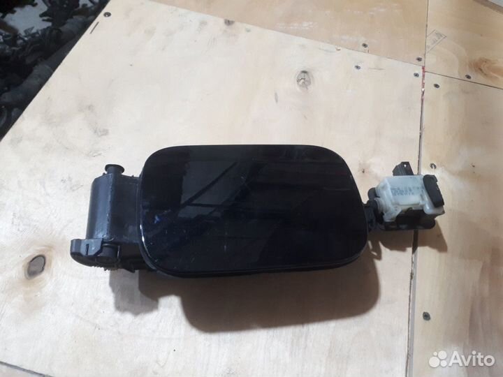 Лючок бензобака мерседес 221