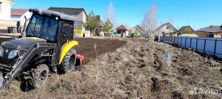 Вспашка земли минитрактором