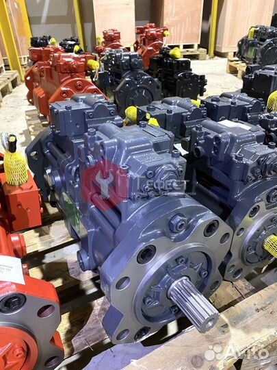 Гидравлический насос Volvo EC240bnlc 14524180