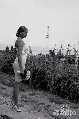 Белое платье