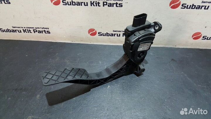 Педаль газа Audi A7 4G CGW 2011