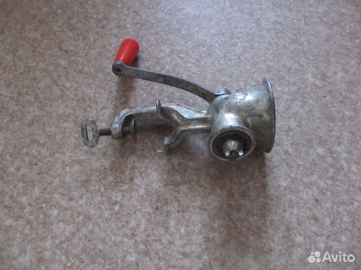 Мясорубки ручные механические