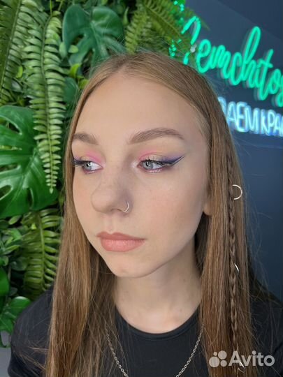 Модель на макияж