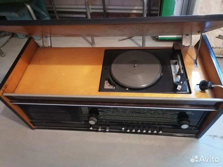 Радиола урал 111